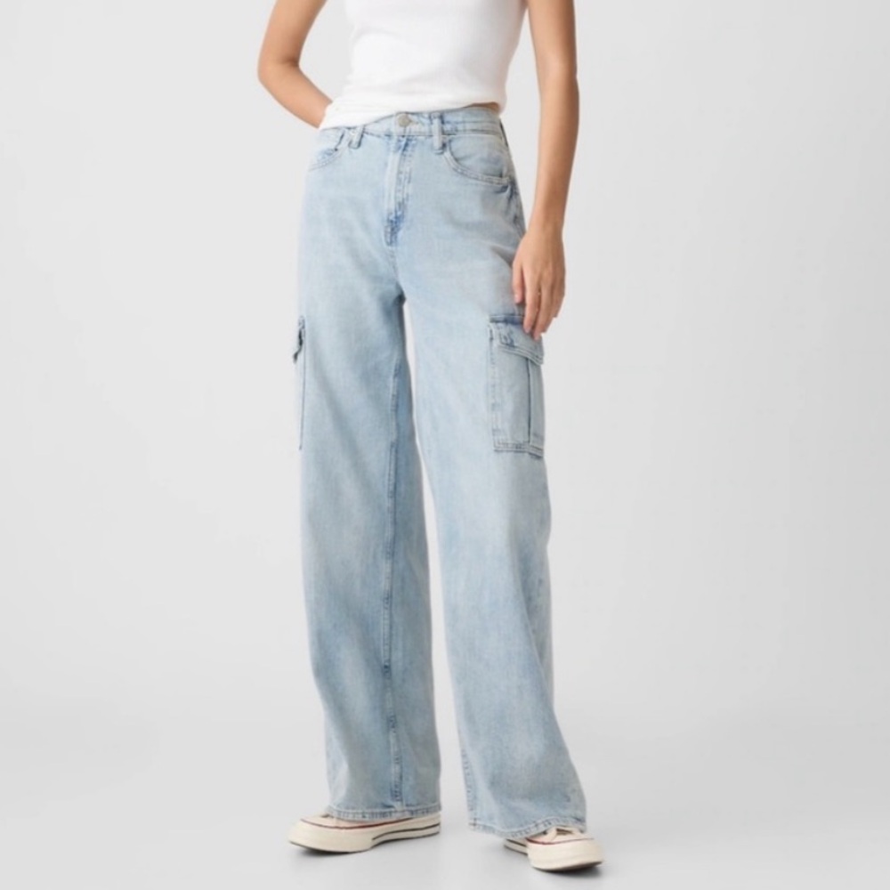 Gap High Rise Wide Leg Cargo Jeans